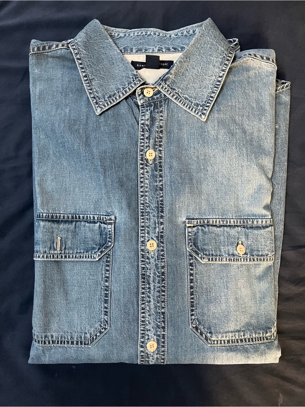 Banana Republic Light Blue Denim Button-Down Shirt with Chest Pockets